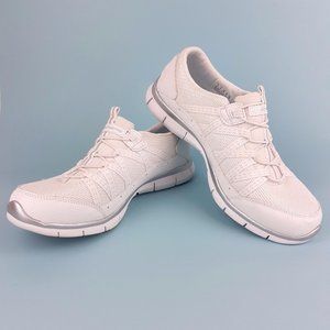 Skechers Flex Womens Gratis Strolling, White/Silver shoes Size 9